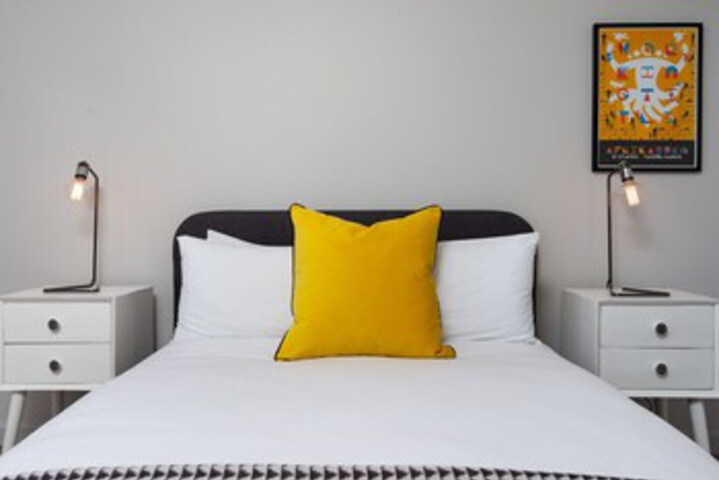 Room 6 of 21