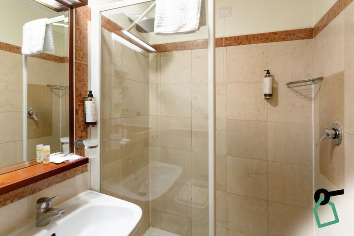 Room 20 of 26