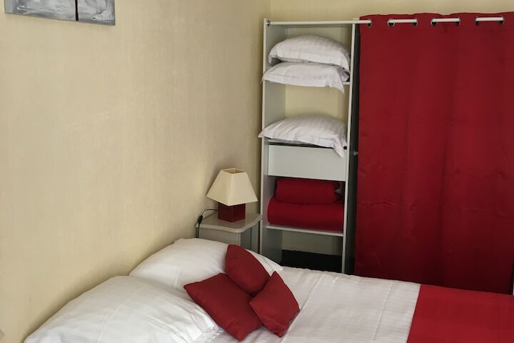 Room 18 of 39