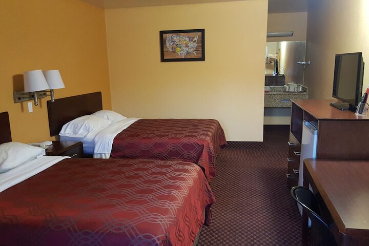 Room 6 of 27