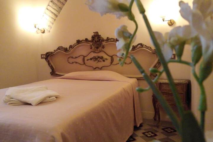 Room 2 of 14