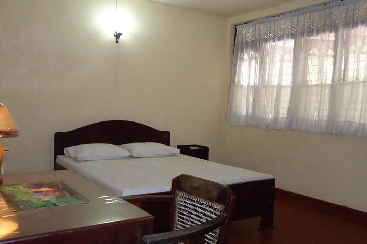 Room 3 of 5