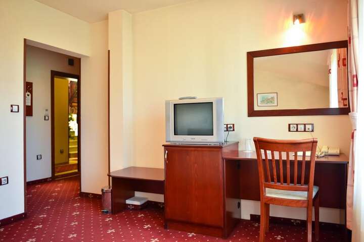 Room 14 of 57
