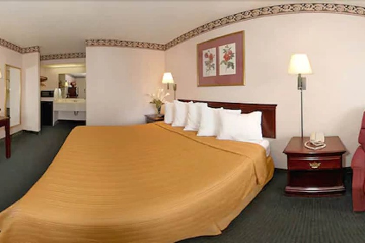 Room 18 of 37