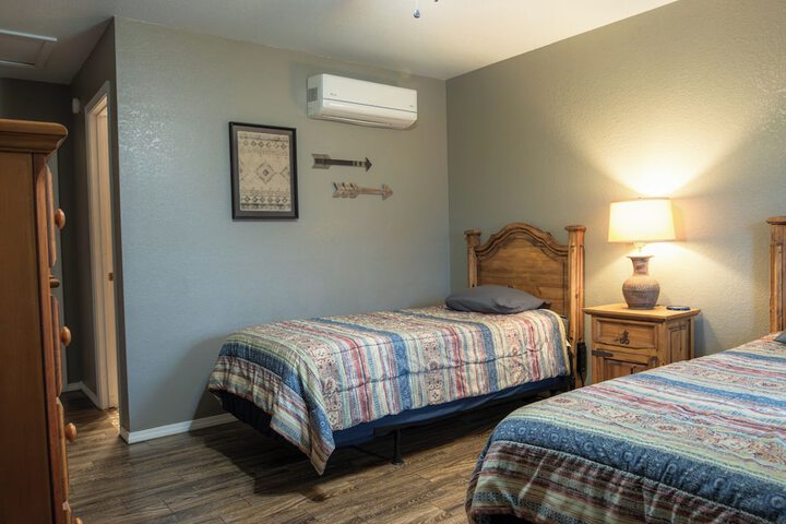 Room 342 of 917