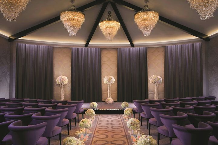 Ballroom/Hall 111 of 118