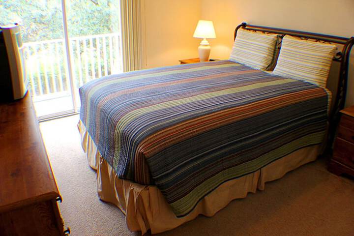 Room 2 of 12