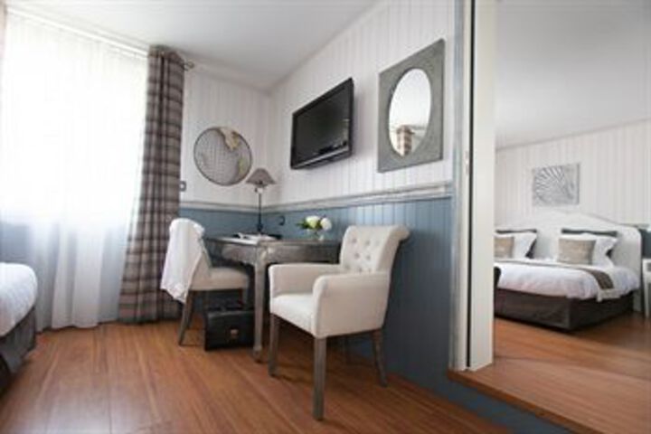 Room 21 of 27