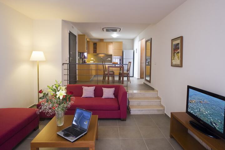 Room 18 of 51