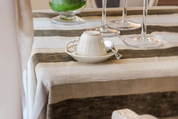 Dining Photos
