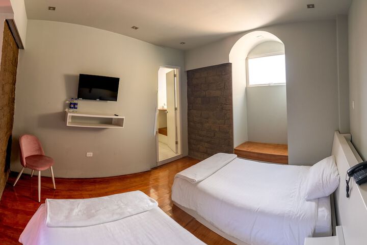 Room 4 of 29