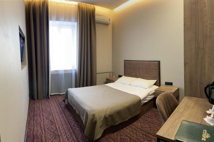 Room 20 of 53