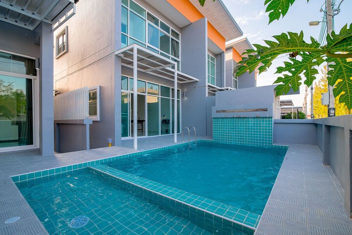 Pool 114 of 138