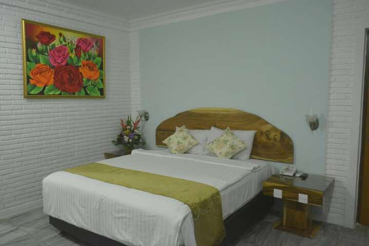 Room 5 of 41