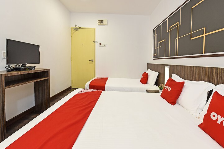 Room 16 of 33
