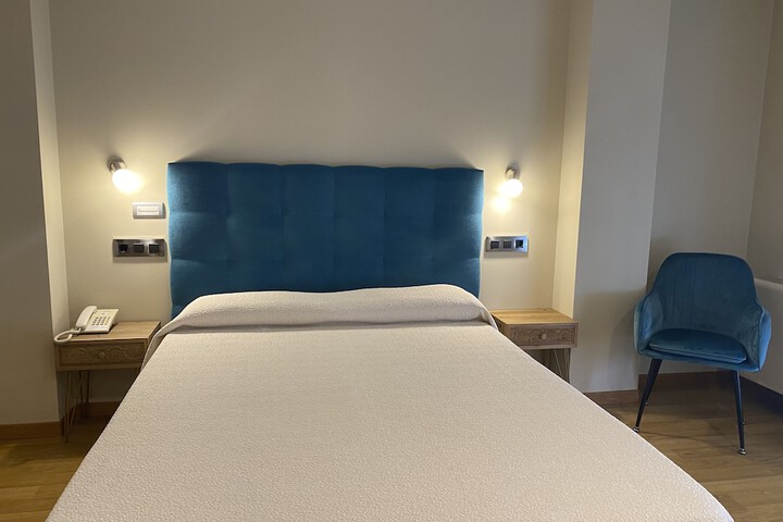 Room 38 of 90