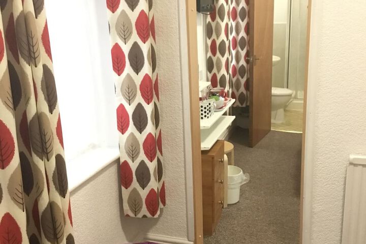 Room 33 of 131