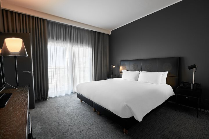 Room 90 of 267