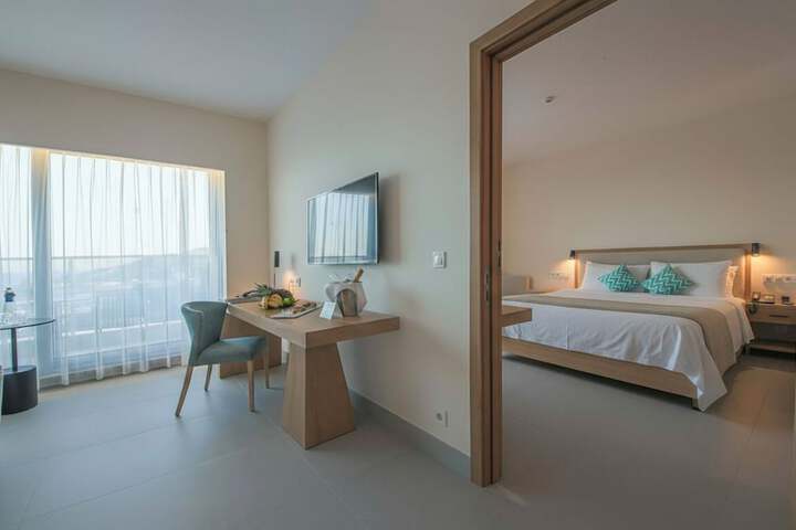 Room 9 of 39