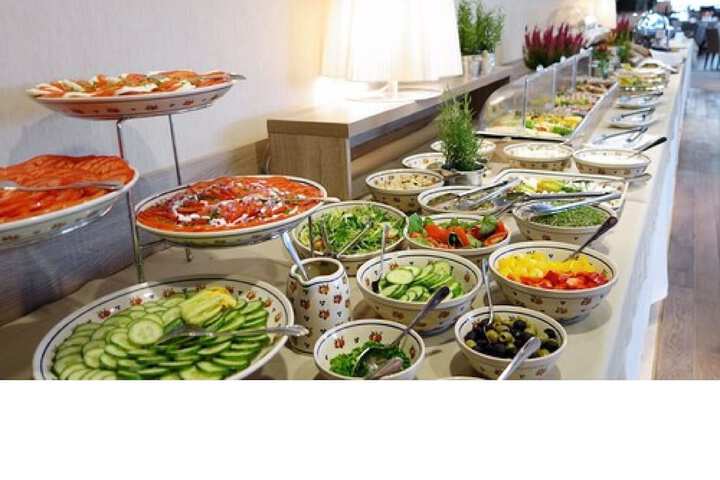 Dining 50 of 61