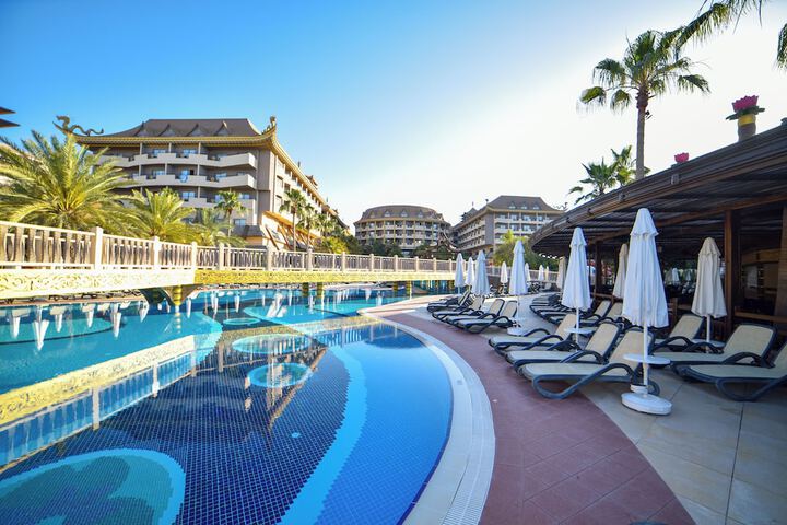 Hotel Pool