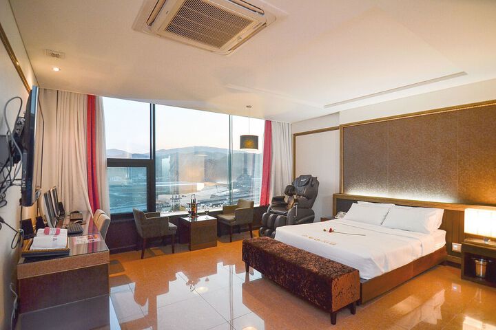Room 29 of 58