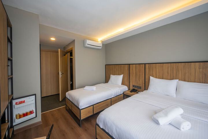 Room 12 of 88