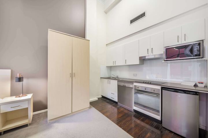 Room 121 of 190