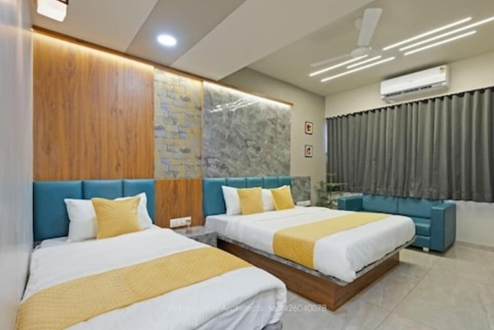 Room 6 of 7