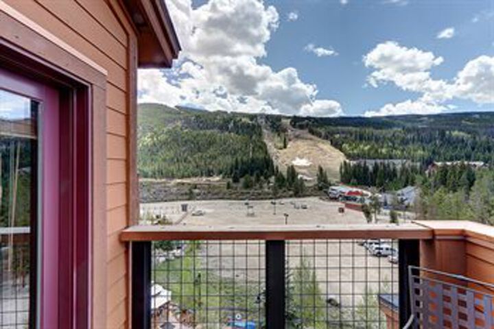 Terrace/Patio 7 of 222