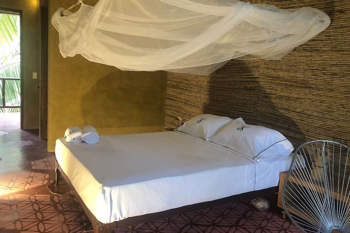 Room 15 of 54