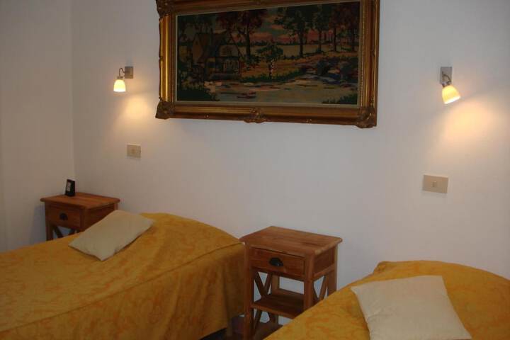 Room 14 of 60
