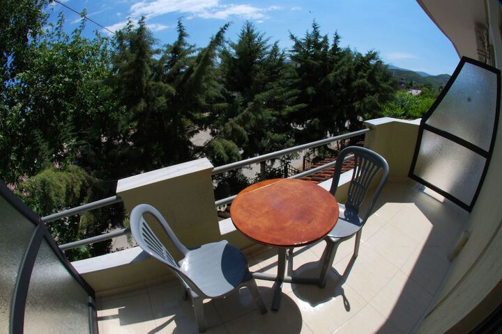 Terrace/Patio 36 of 38