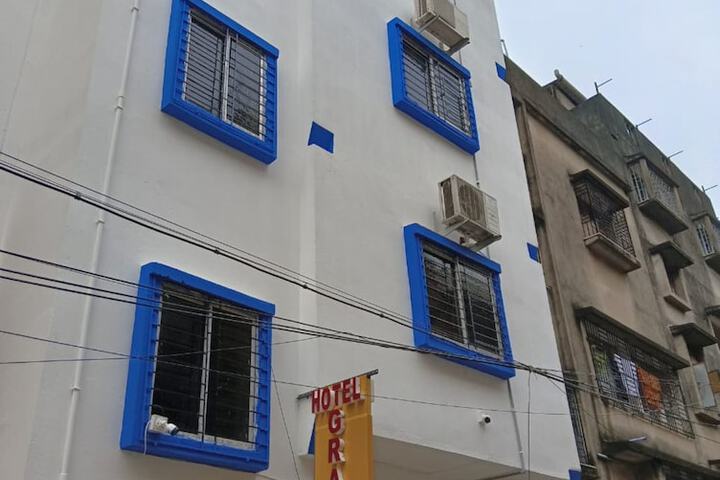 Goroomgo The Grand Inn Ruby Kolkata