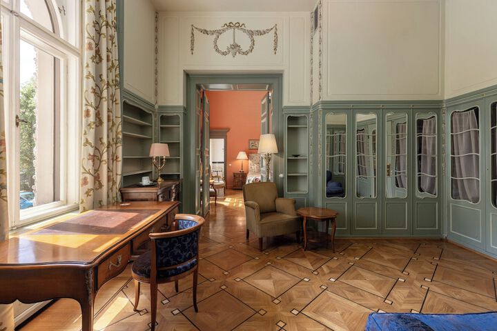 Room 28 of 75