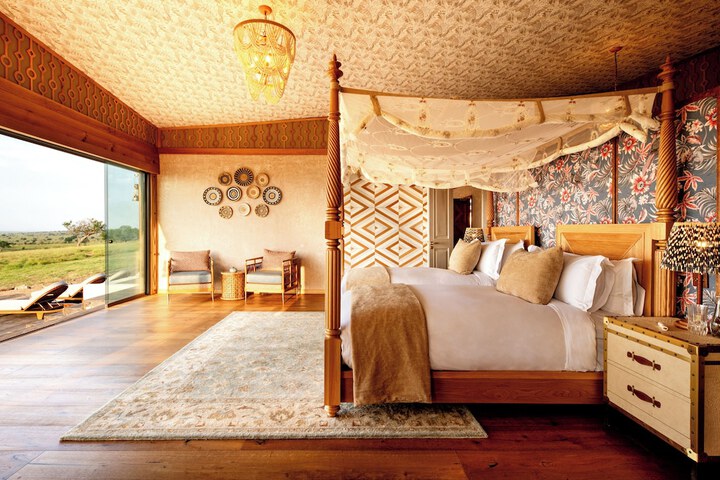 Room 5 of 25
