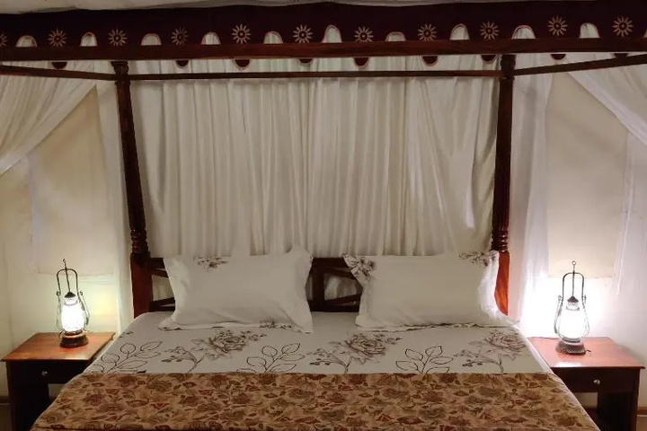 Room 3 of 14
