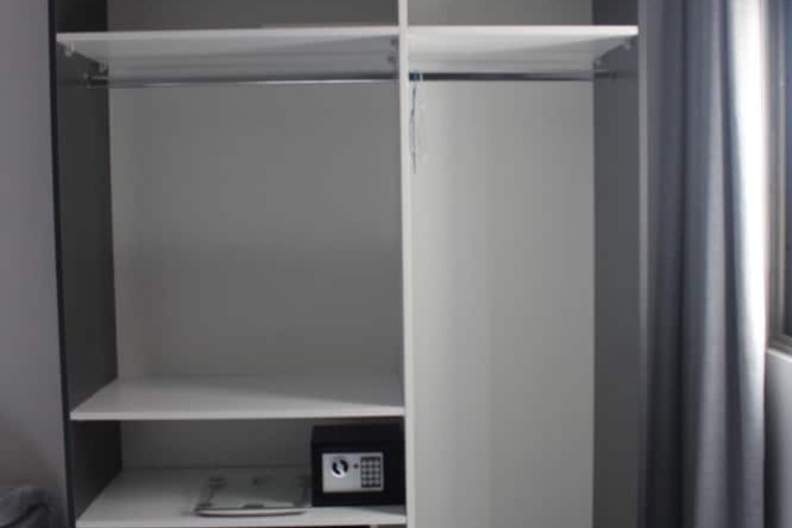 Room 19 of 62