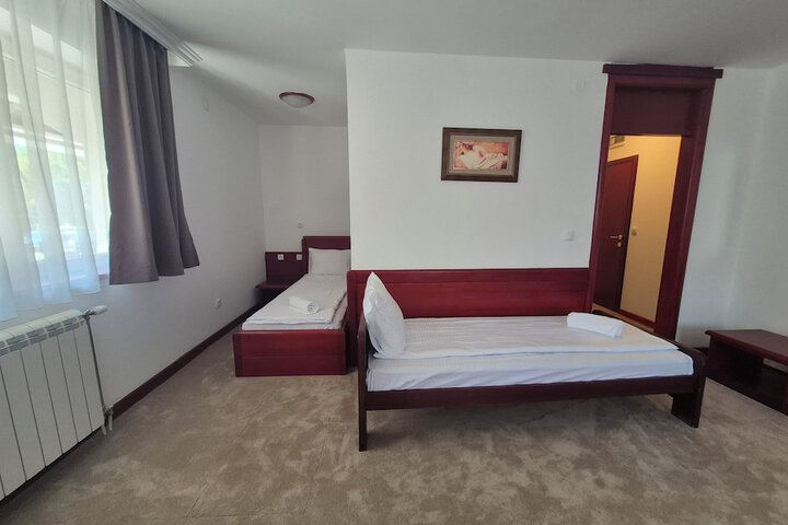 Room 14 of 35