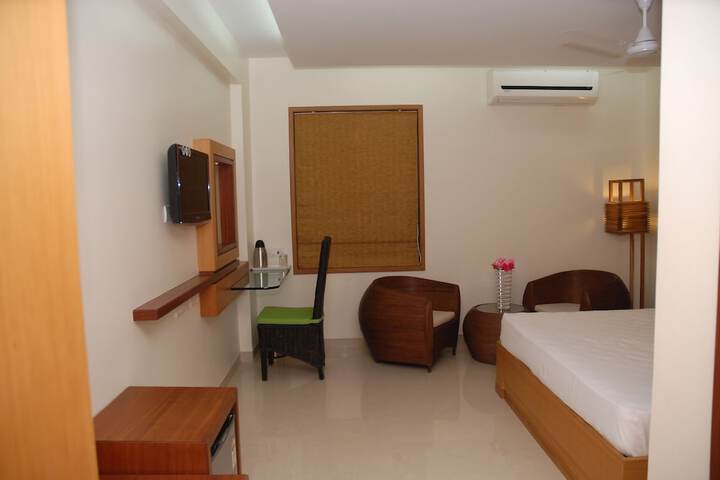 Room 20 of 36