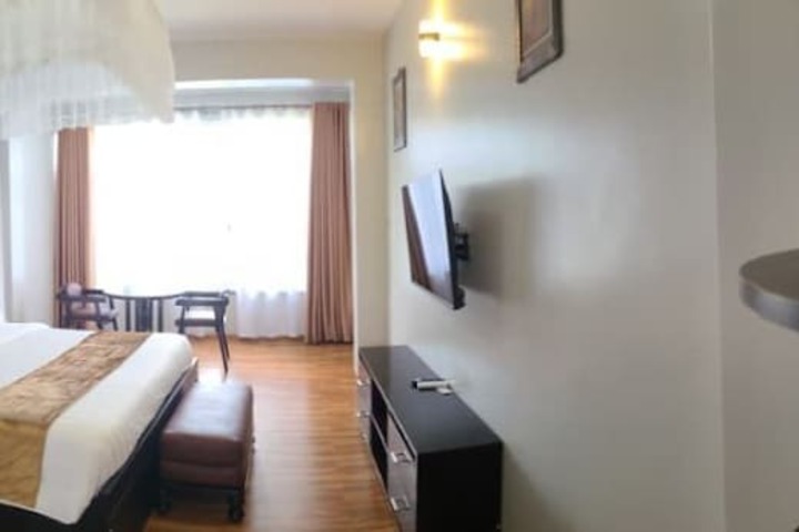 Room 52 of 150
