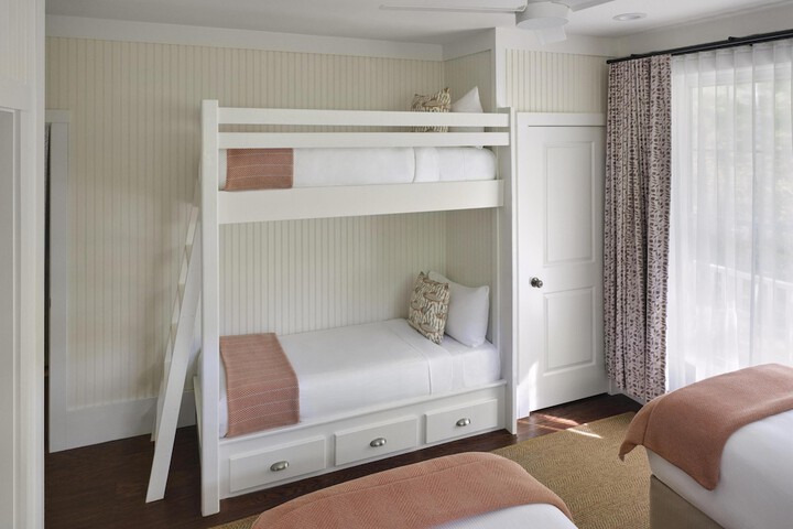 Room 81 of 203
