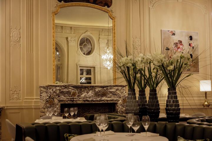 Dining 2 of 28