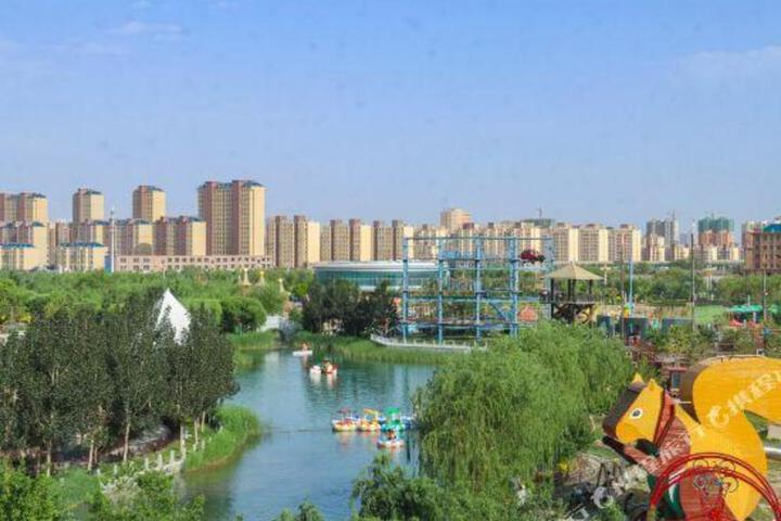 Exterior of Qilian Pearl Hotel