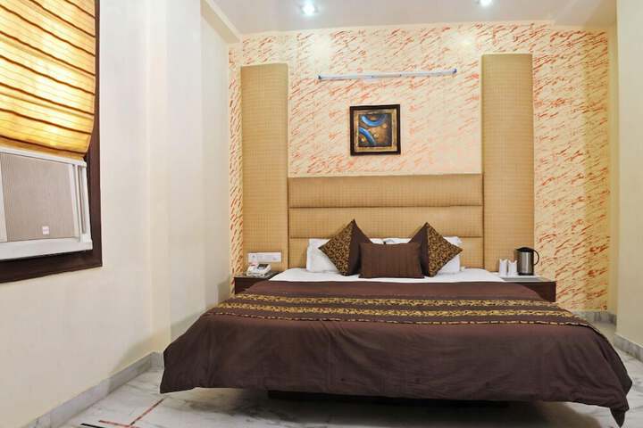 Room 7 of 20