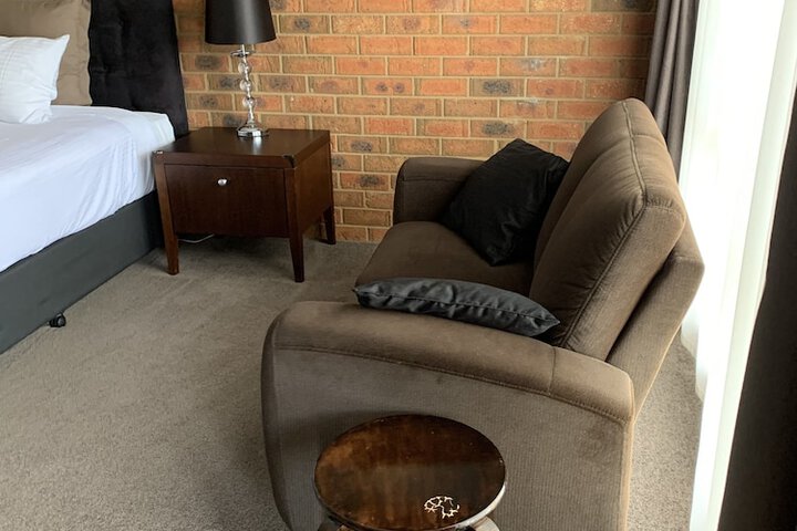 Room 7 of 61