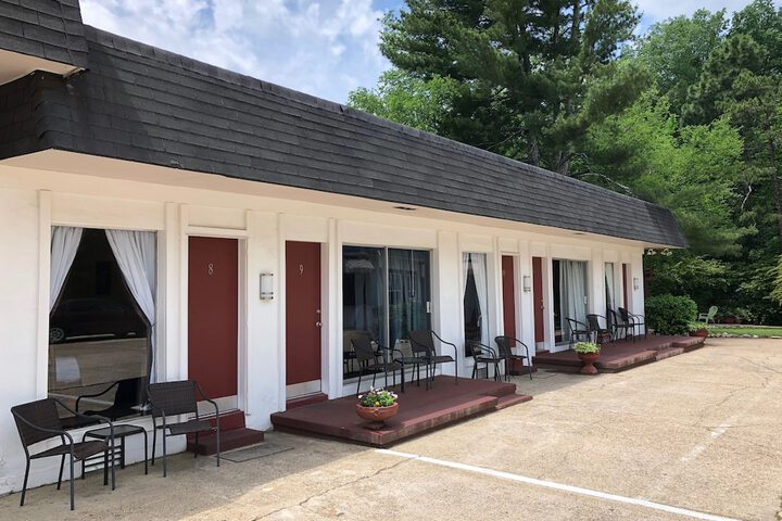 Property Grounds 29 of 32