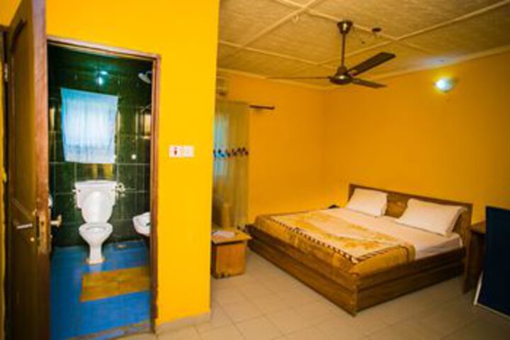 Room 14 of 21