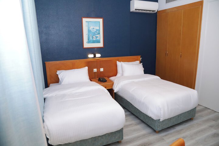 Room 16 of 88