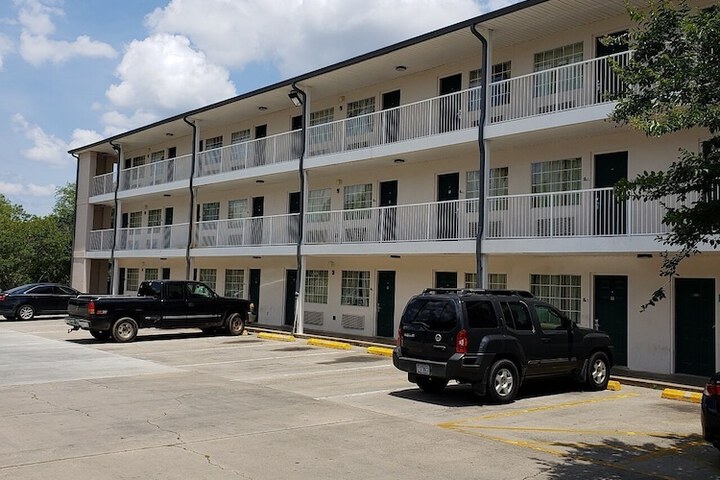 Hotel 28 of 30